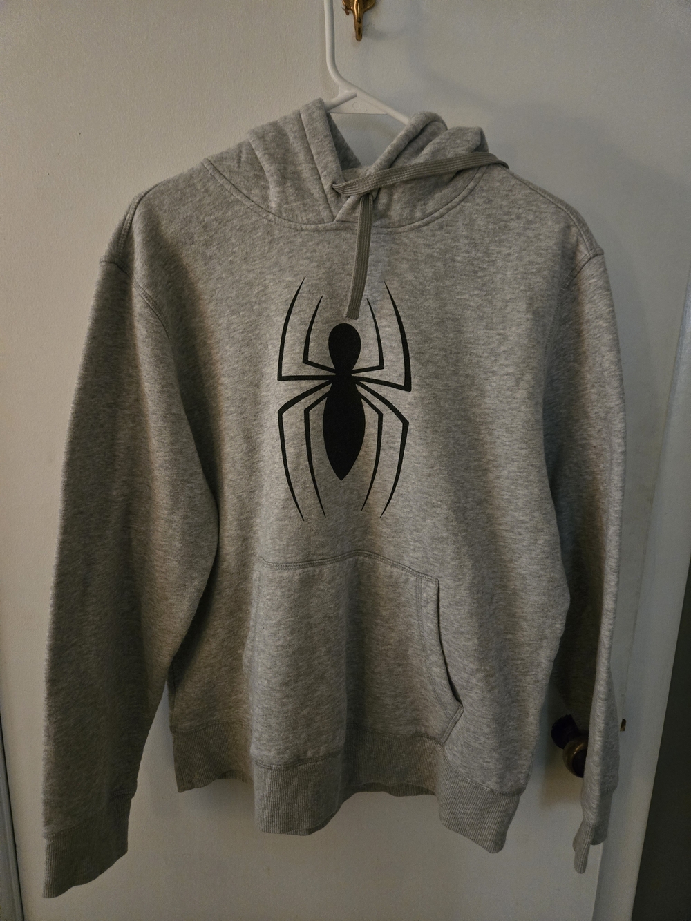 Marvel Gray Spider-Graphic Men's Hoodie Sweatshirt